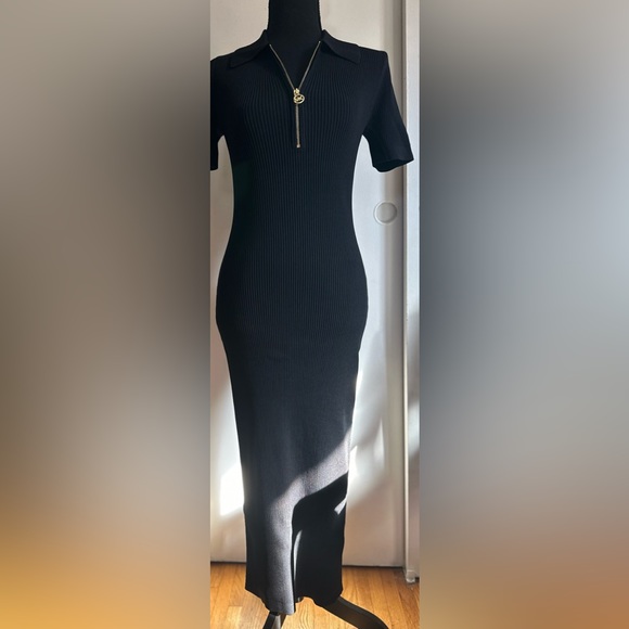 A dress - Picture 2 of 4